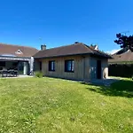 Very Pleasant Single-storey For 6 People Cucq