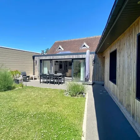 Very Pleasant Single-storey For 6 People فيلة كوسيك